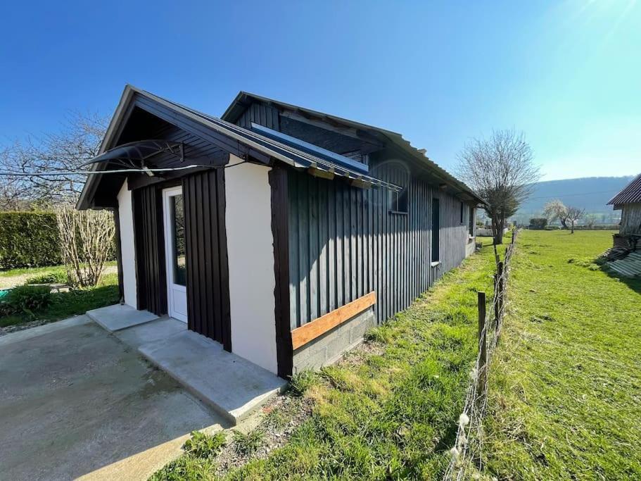 Petite Maison Chaleureuse Des Boucles De La Seine Le Mesnil-sous-Jumieges ภายนอก รูปภาพ